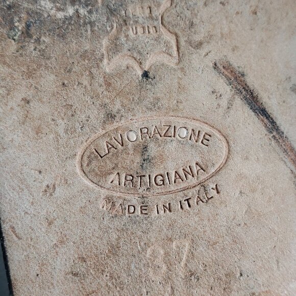 iL Sandalo Italia Black Leather Sandals Flats Hammered Metal size 37 Boho Resort - Picture 7 of 11